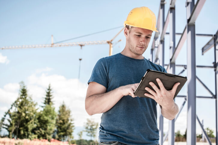 5_4_tablet_on_construction_site